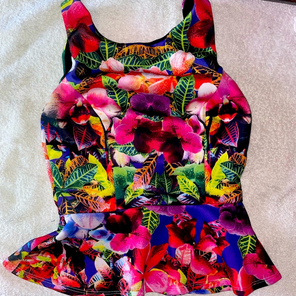 Floral Peplum top with v-shape in back